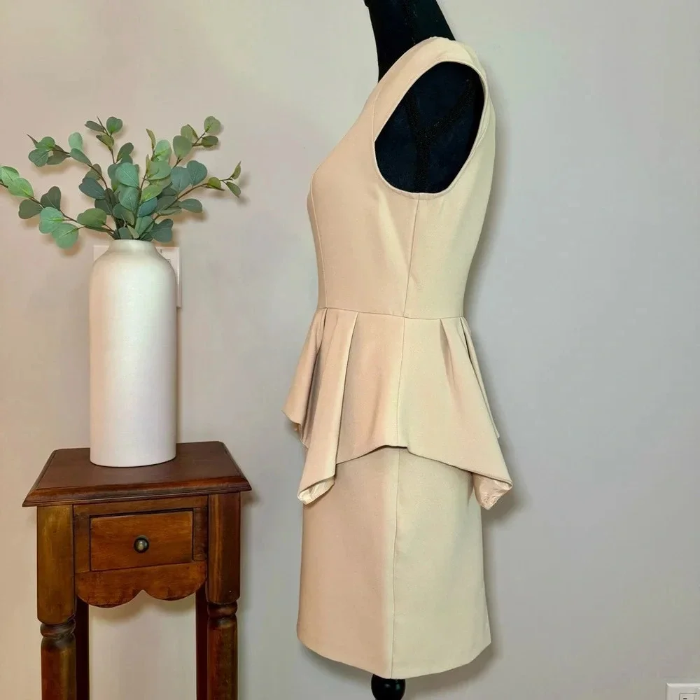 TopShop origami peplum dress size 6 cap sleeve perfect for capsule‎ wardrobe